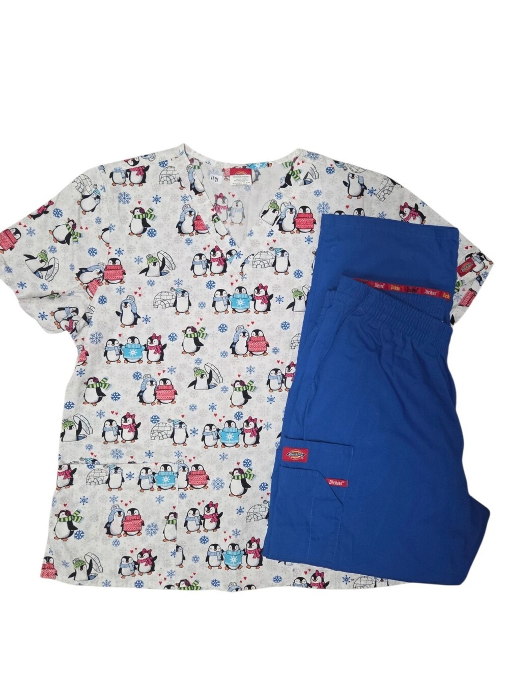 1191 Penguin Scrub Set